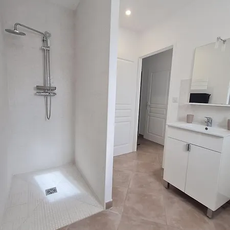 Equipes En Lorraine, Parking Prive - Fr-1-584-351 * Jezainville