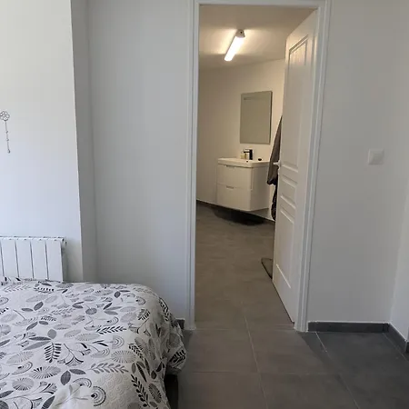 Equipes En Lorraine, Parking Prive - Fr-1-584-351 Jezainville